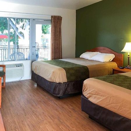 Garden Inn & Suites Oakland Airport Εξωτερικό φωτογραφία